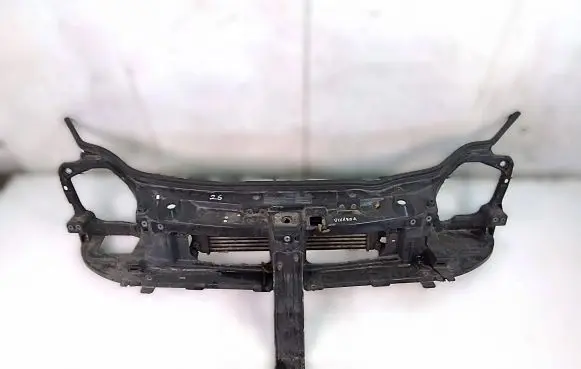 Opel Vivaro Radiator support slam panel