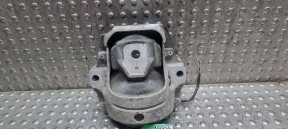Audi Q5 SQ5 8R Engine mount bracket S26378754 8R0199381B