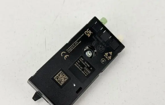 BMW i4 Aerial antenna amplifier 5A73DB2 76908Z007 8069076