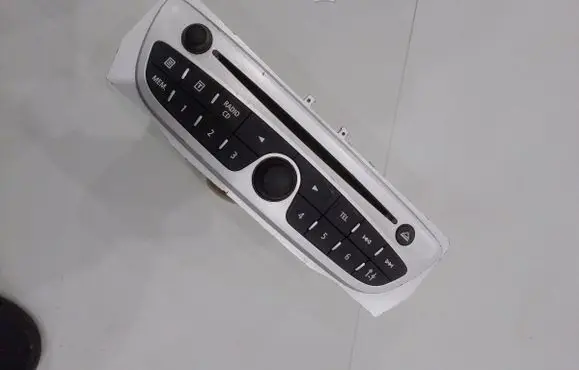 Renault Scenic III - Grand scenic III Radio/CD/DVD/GPS head unit 281152936R