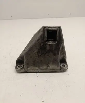 BMW 5 F10 F11 Engine mounting bracket 736813