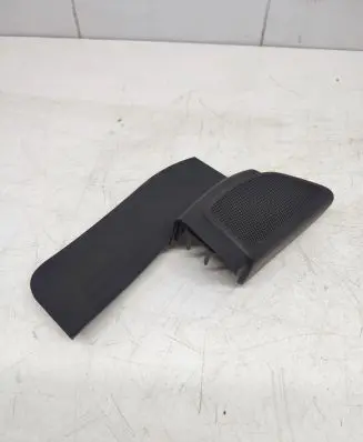 Front door high frequency speaker