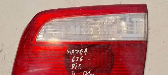 Mazda 626 Tailgate rear/tail lights P0662