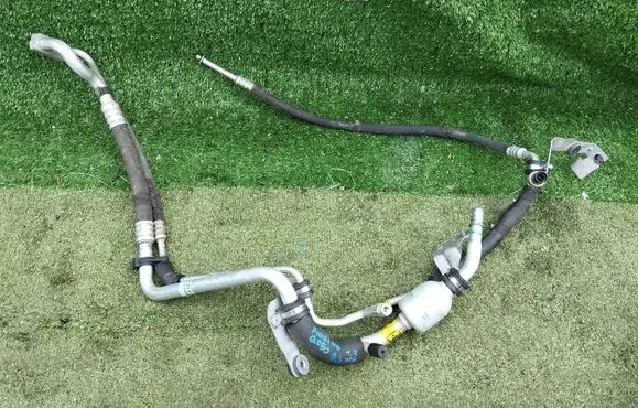 Air conditioning (A/C) pipe/hose