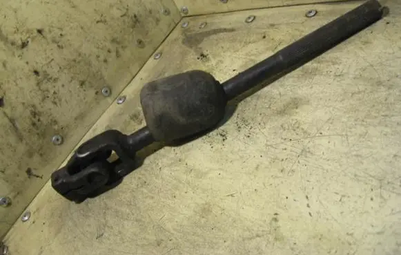 Mitsubishi Pajero Sport I Steering column universal joint