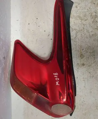 Nissan Juke I F15 Rear/tail lights