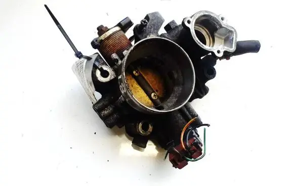 Mitsubishi Carisma Throttle valve