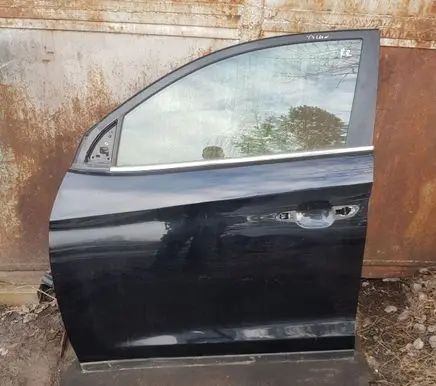 Hyundai Tucson TL Front door