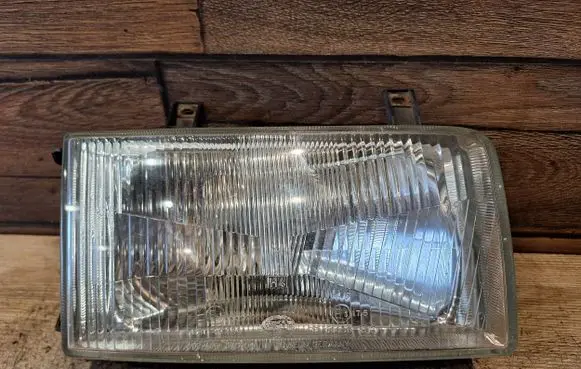 Volkswagen Transporter - Caravelle T4 Headlight/headlamp
