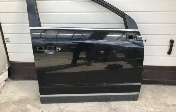 Opel Antara Front door
