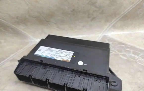Ford Mondeo MK IV Comfort/convenience module 7S7T19G481BD 5WK48754H