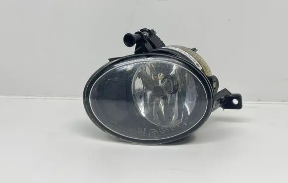 Volkswagen Golf VI Front fog light 5K0941700F 00995432