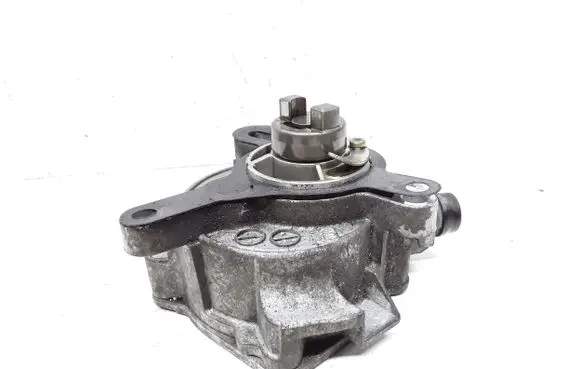 Volvo S60 Vacuum pump 31316688