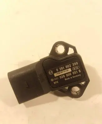 Volkswagen Touran I Air pressure sensor 038906051B 0281002399 140918T1012C