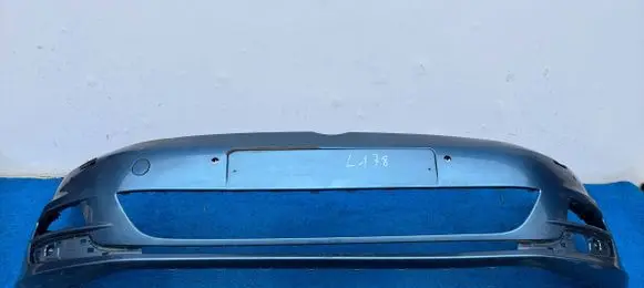 Volkswagen Golf VII Front bumper 5G0807221