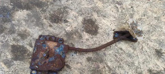 Toyota Corolla Verso AR10 Spare wheel mounting bracket 