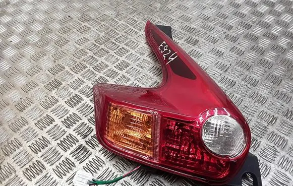 Nissan Juke I F15 Rear/tail lights ichikohvaleot003