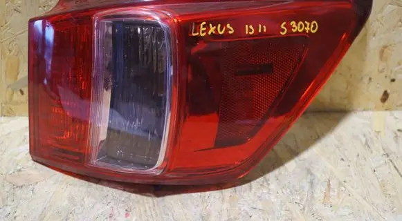 Lexus IS 220D-250-350 Rear/tail lights