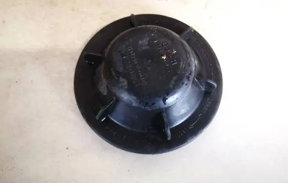 Seat Alhambra (Mk1) Headlight/headlamp dust cover 1305219065 7m0941607a