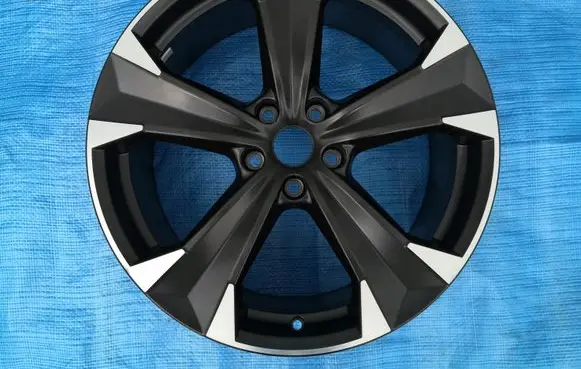Seat Ateca R19 alloy rim 575601025T