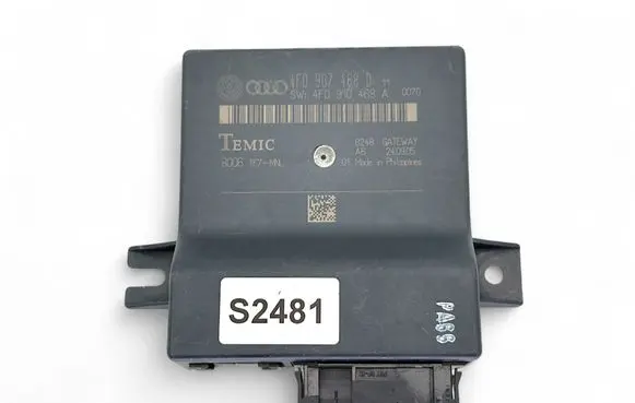 Audi A6 S6 C6 4F Gateway control module 4F0907468D 4F0910468A