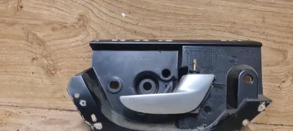 Volvo V70 Front door interior handle 8693725