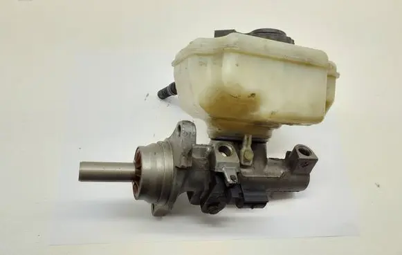 Volkswagen Caddy Master brake cylinder 1K0945459A
