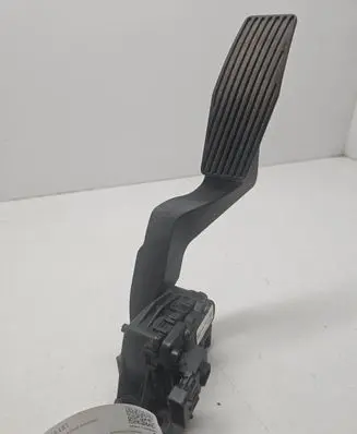 Opel Zafira A Accelerator throttle pedal 9202341
