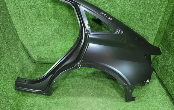 Audi e-tron Fender end trim 4K4809837