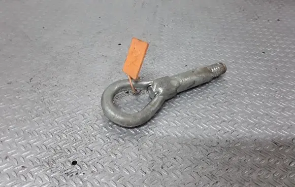 Chevrolet Captiva Towing hook eye 