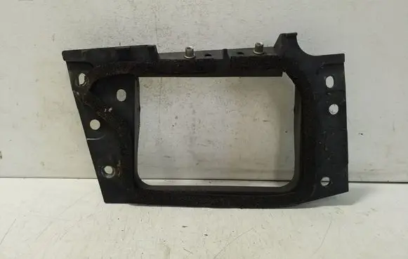 Other engine bay part