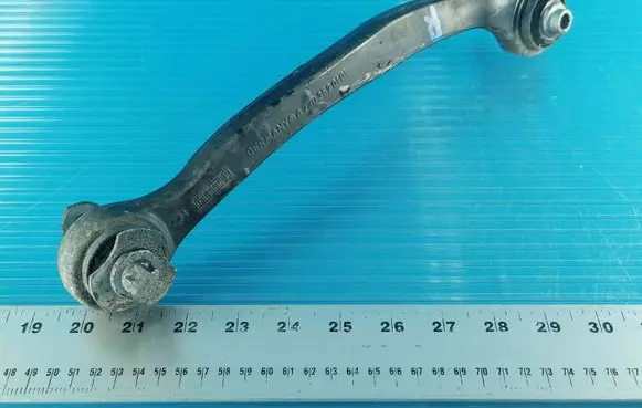 Mercedes-Benz E W211 Rear control arm A2303520101