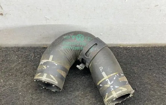 Audi Q7 4L Heater radiator pipe/hose 7L0819320C