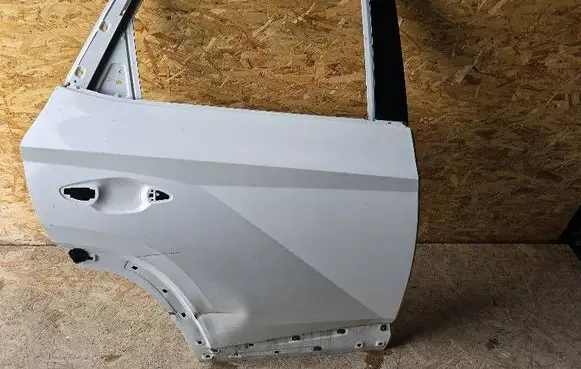 Hyundai Tucson IV NX4 Rear door