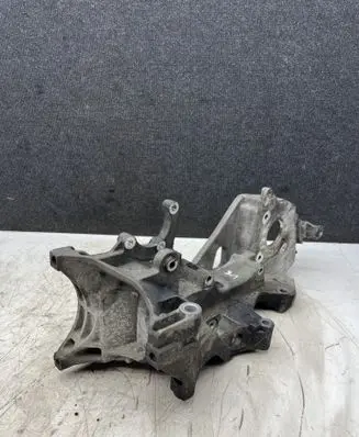 Volkswagen Crafter Generator/alternator bracket 03L903143