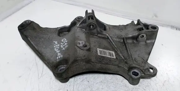 Renault Megane III Generator/alternator bracket 8200100148