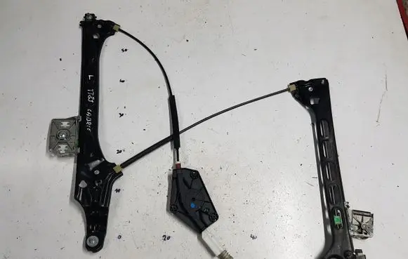 Audi TT TTS Mk2 Front door electric window regulator 