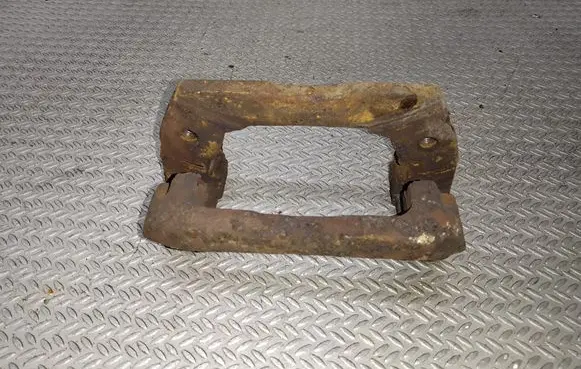 Mazda CX-7 Brake caliper pad carrier rear 