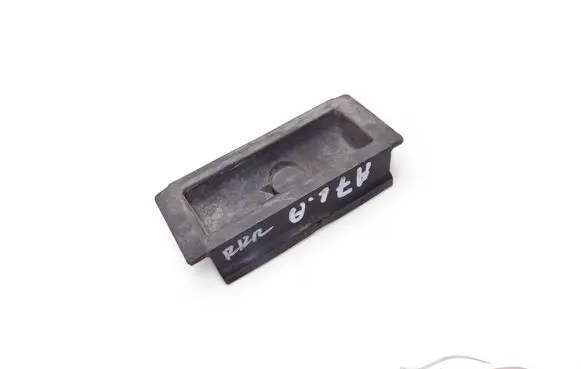 Audi A7 S7 4G Jacking socket point 4G0802847