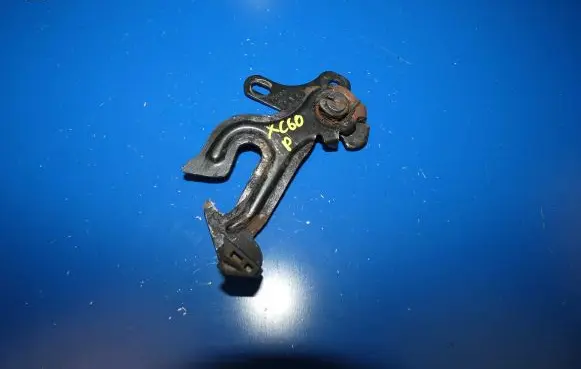 Volvo XC60 Engine bonnet/hood lock/latch loop/hook 