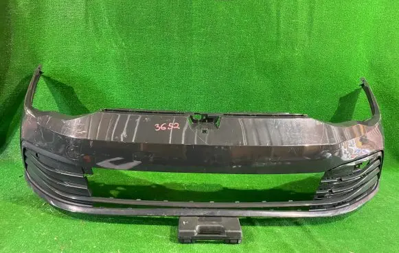 Volkswagen Golf VIII Front bumper