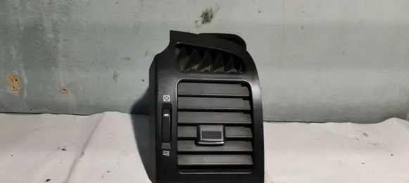 Chevrolet Captiva Dashboard side air vent grill/cover trim