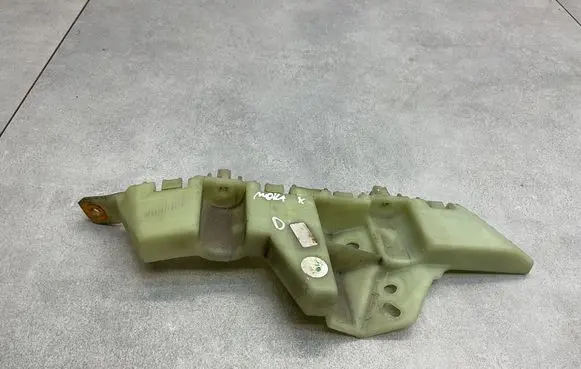 Opel Mokka X Front bumper mounting bracket 42537971