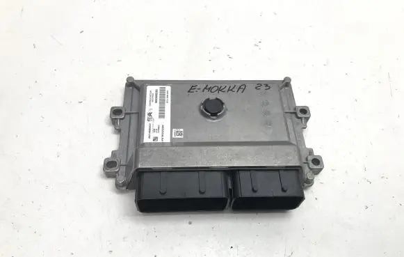 Opel Mokka B Engine control unit/module 9853988280