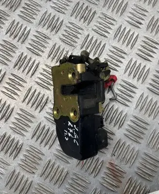 Jeep Grand Cherokee (WJ) Rear door lock