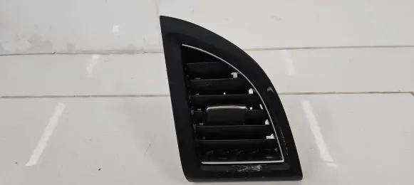 Honda CR-V Dash center air vent grill 77615T0AA0 E9360011100 E9360012100