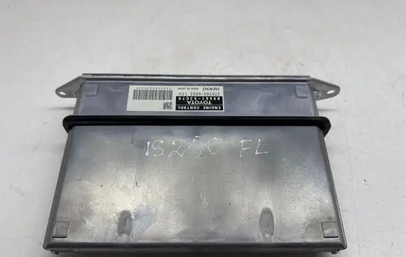 Lexus IS 220D-250-350 Engine control unit/module 8966153C70 2753006052