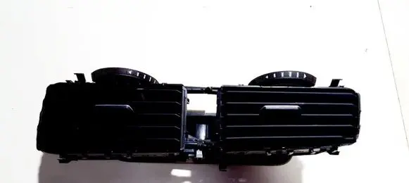 Volkswagen Golf VII Dash center air vent grill 5g2815735 5g2819728