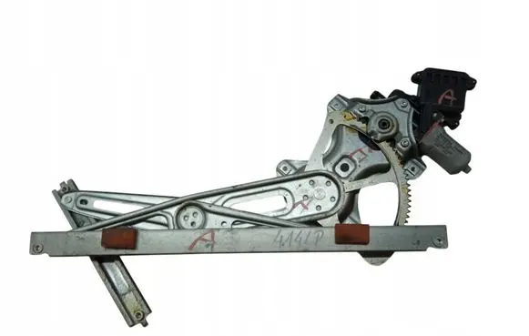 Toyota Auris 150 Front window lifting mechanism without motor 8570202020