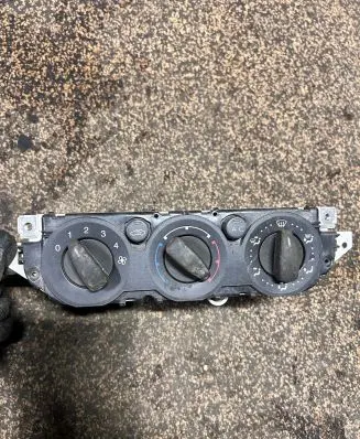 Ford C-MAX I Climate control unit 7M5T19980BB